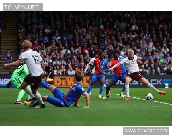 弗雷堡主场迎战门兴格拉德巴赫期待精彩对决与胜利之争